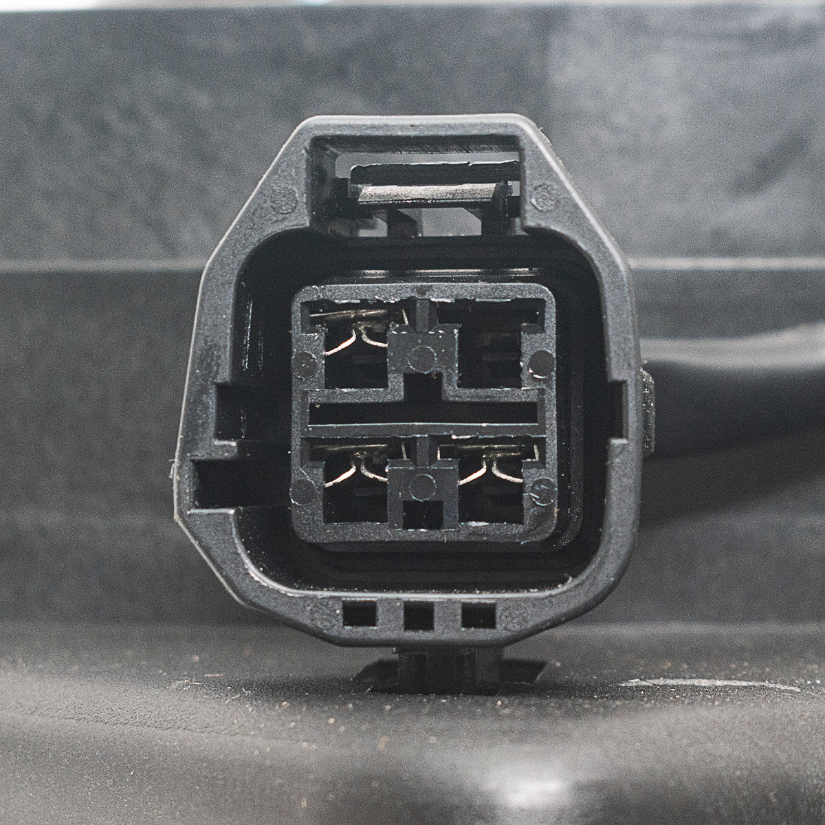 Electroventiladores Focus 1999-2010 1.6 2.0 con Encauzador EV-321