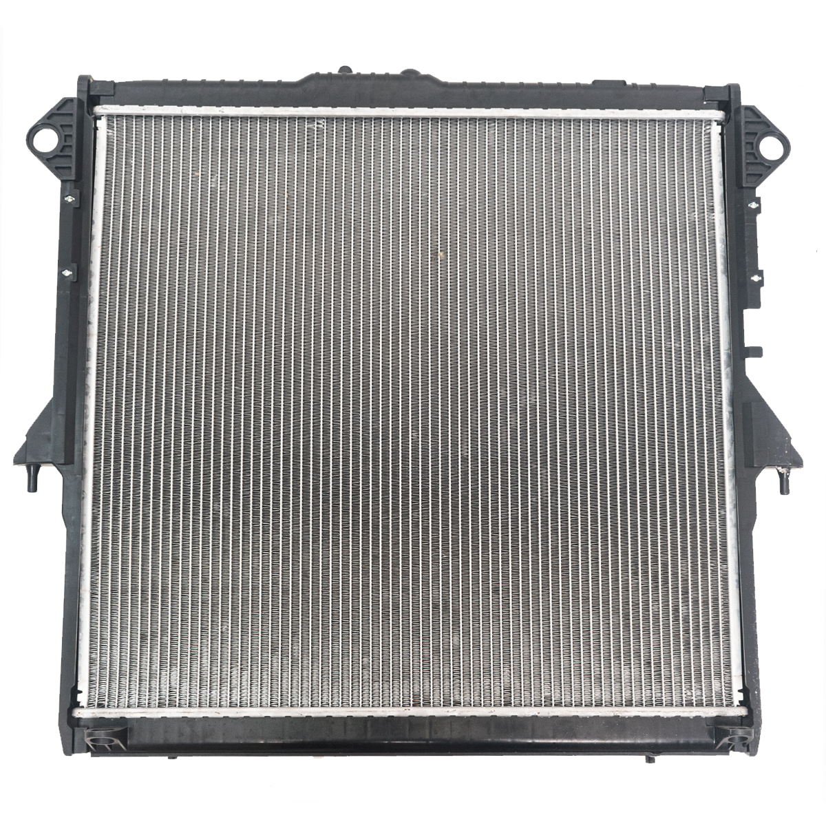 Radiadores Ranger 2013-2023 3.2 con Pico inferior Brazado 640X605X28