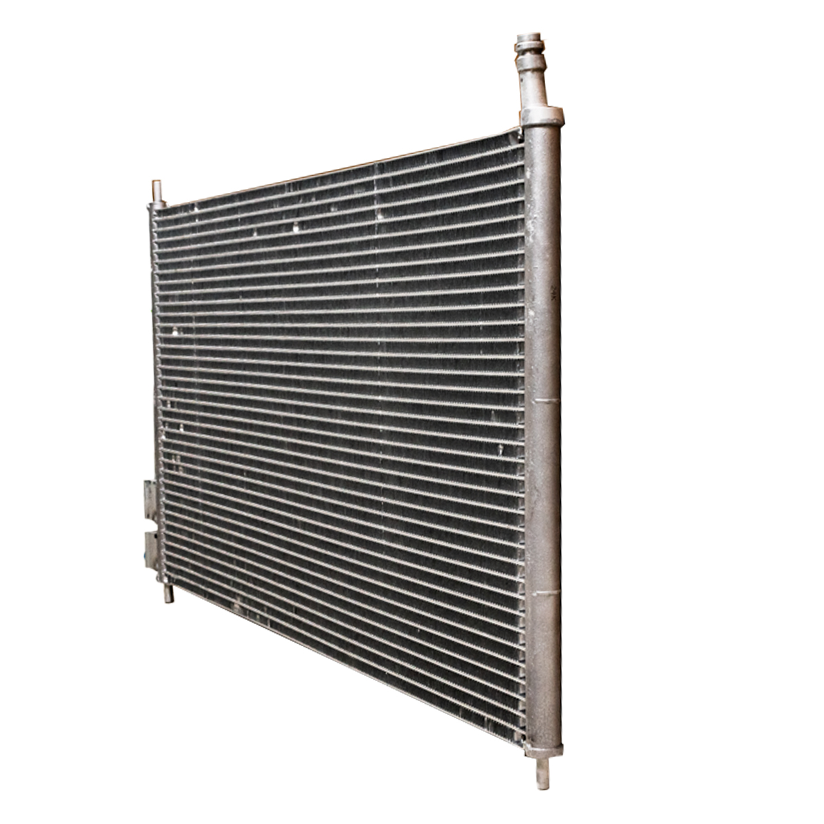 Condensadores Focus 1999-2010 668X361X16 Brazado