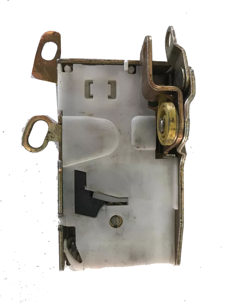 Cerradura de Puerta Sierra delantera derecha