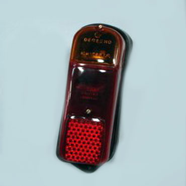 Faro 600 trasero derecho