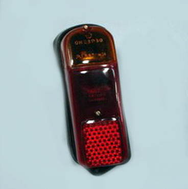 Faro 600 trasero izquierdo
