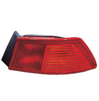 Faro Alfa Romeo 145 trasero exterior derecho