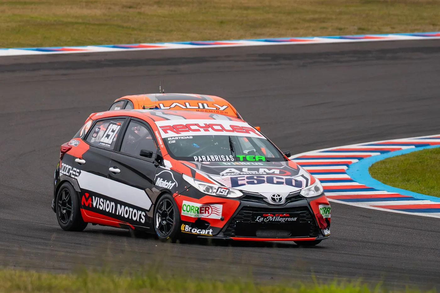 Turismo Nacional con TEA Parabrisas en competencia