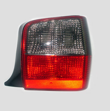 Faro Trasero Izquierdo Fiat Uno Fire 2008 en adelante Fume