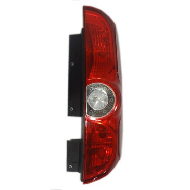 Faro Trasero Izquierdo Fiat Doblo 2012 en adelante 2 Puertas