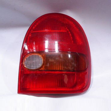 Faro Trasero Derecho Chevrolet Corsa 1994 a 1999 3 Ptas