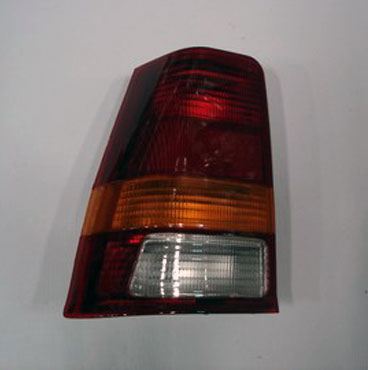 Faro Trasero Izquierdo Kadett Tricolor
