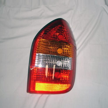Faro Trasero Derecho Chevrolet Zafira 2003 a 2004 Tricolor