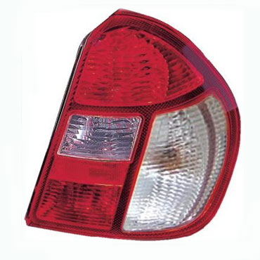 Faro Trasero Derecho Renault Clio Ii 2004 a 2012 4 Ptas Cristal