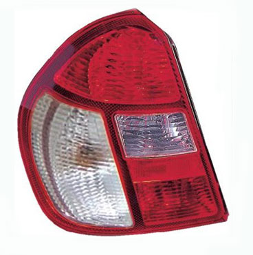Faro Trasero Izquierdo Renault Clio Ii 2004 a 2012 4 Ptas Cristal