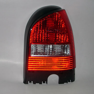 Faro Trasero Izquierdo Volkswagen Gol 2000 a 2005 Borde Negro