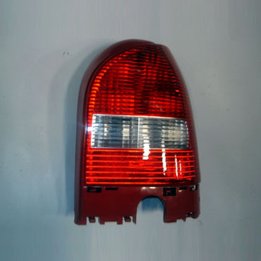 Faro Trasero Derecho Volkswagen Gol 2000 a 2005 Borde Rojo