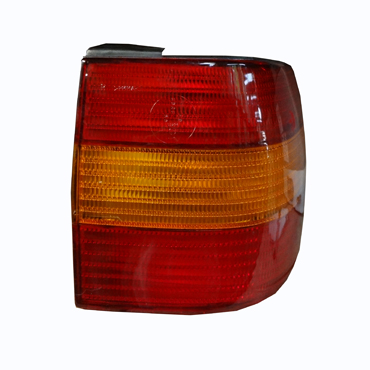 Faro Trasero Derecho Volkswagen Passat 1995 a 1997 Exterior