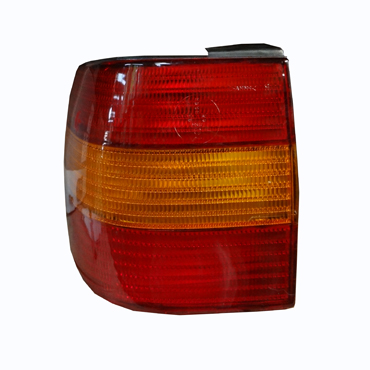Faro Trasero Izquierdo Volkswagen Passat 1995 a 1997 Exterior