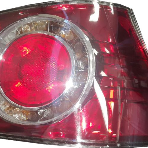 Faro Trasero Derecho Volkswagen Golf V 2008 a 2011 Exterior B/Rojo