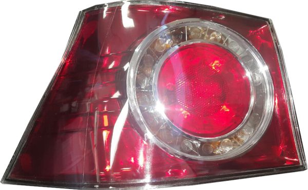 Faro Trasero Izquierdo Volkswagen Golf V 2008 a 2011 Exterior B/Rojo