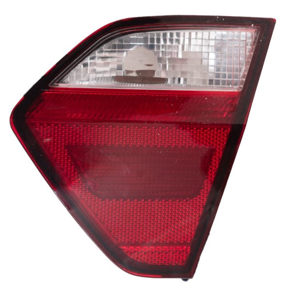 Faro Trasero Derecho Volkswagen Voyage 2013 en adelante Interior