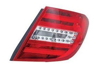 Faro Trasero Derecho Mercedes-Benz Clase C 2012 a 2014 W204