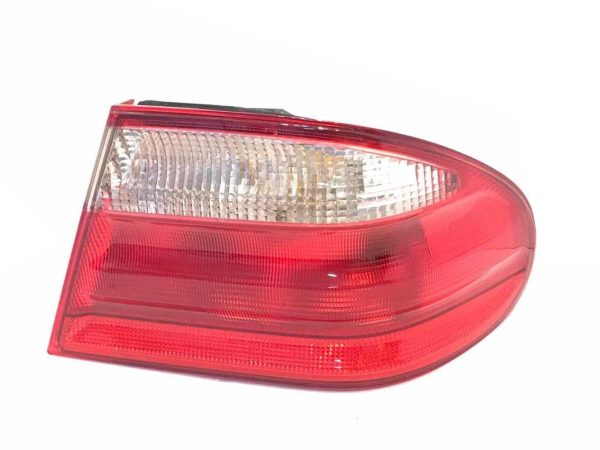 Faro Trasero Derecho Mercedes-Benz Clase E 1999 a 2001 W210 Exterior