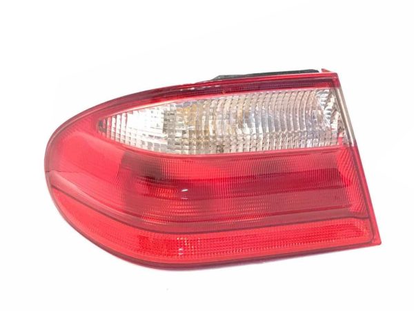 Faro Trasero Izquierdo Mercedes-Benz Clase E 1999 a 2001 W210 Exterior
