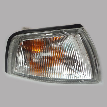 Faro Principal Derecho Mitsubishi Colt 1996 a 1998
