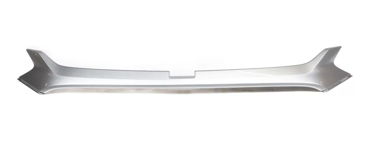 03-023-067.jpg Moldura de frente y cola para Chevrolet Tracker desde 2020 moldura superior gris plata