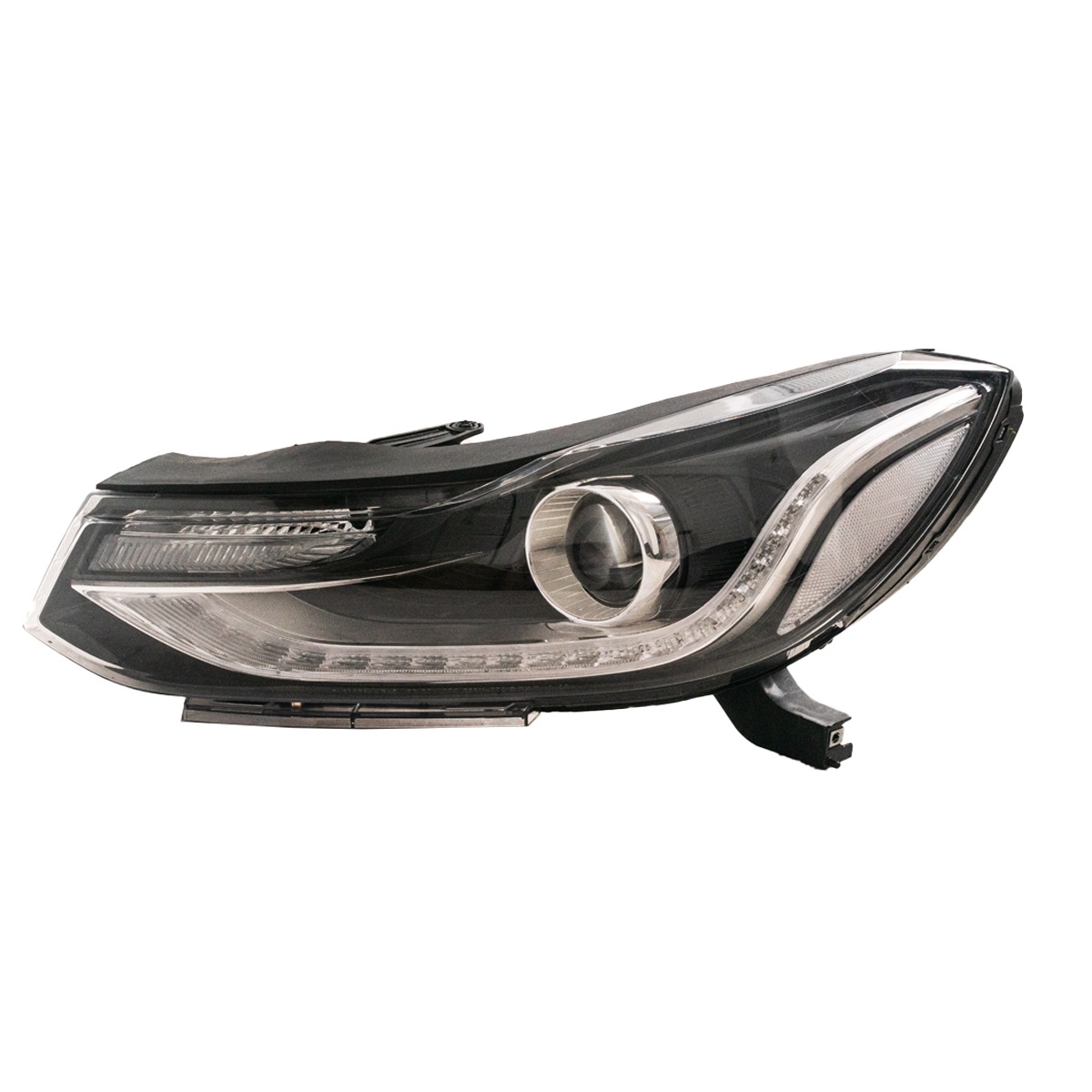 03-026-306.jpg Óptica para Chevrolet Tracker 2017/2020 izquierda con lupa con LED