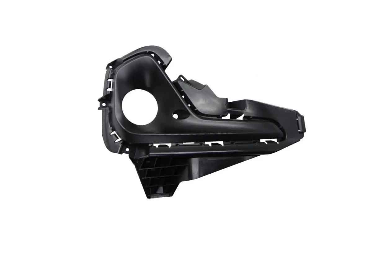 03-028-124.jpg Grilla lateral de paragolpe para Chevrolet Onix 2020/2024 para faro auxiliar derecho
