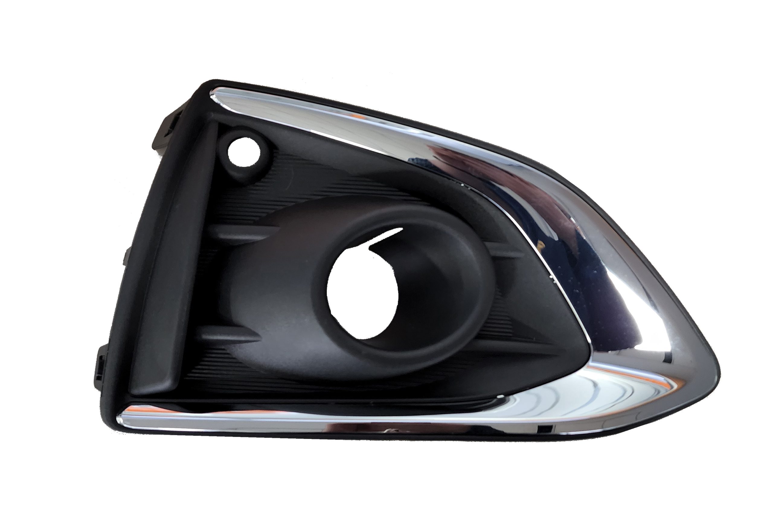 03-028-128.jpg Moldura de paragolpe para Chevrolet Cruze desde 2020 4 puertas para sensor con cromado derecho