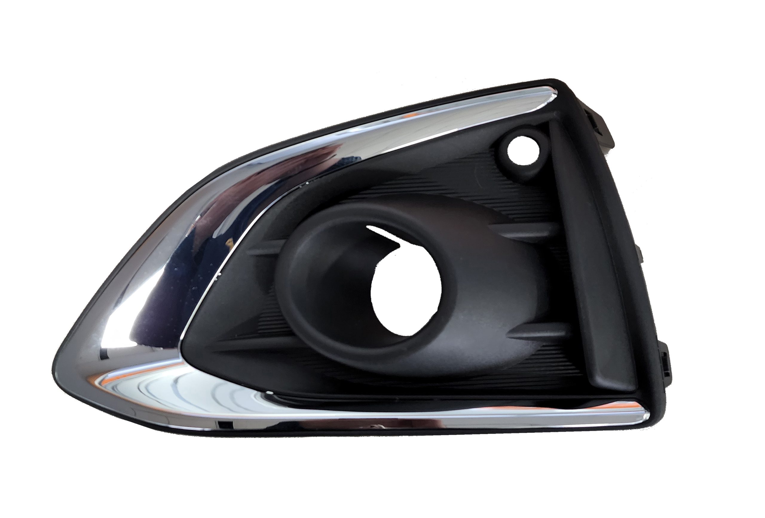 03-028-129.jpg Moldura de paragolpe para Chevrolet Cruze desde 2020 4 puertas para sensor con cromado izquierdo
