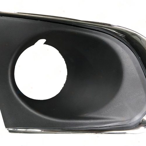 03-028-130.jpg Moldura de paragolpe para Chevrolet Tracker 2013/2016 con cromado derecho