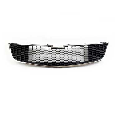03-031-082.jpg Parrilla para Chevrolet Cruze 2010/2012 con moldura cromada inferior