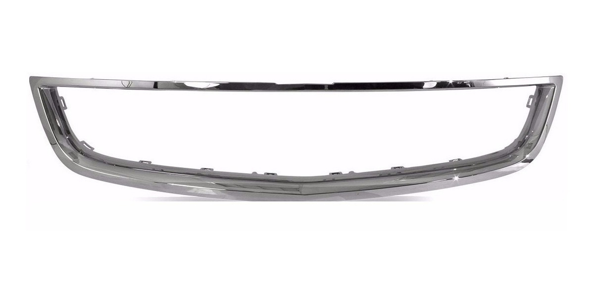 03-031-091.jpg Parrilla para Chevrolet S-10 2012/2016 marco cromado inferior