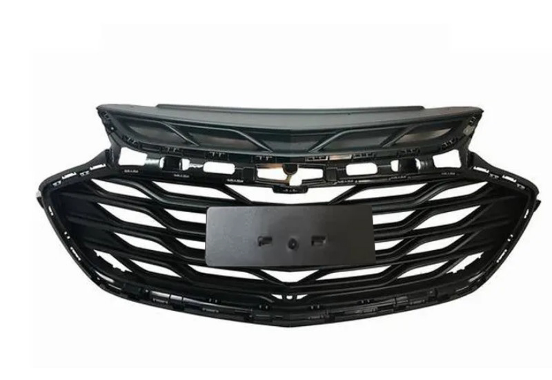 03-031-173.jpg Parrilla para Chevrolet Cruze 20/sin agujero para moldura con portapatente