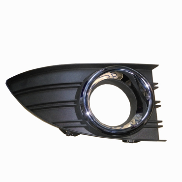 05-028-047.jpg Aro de faro auxiliar para Renault Fluence 2010/2013 con cromado izq