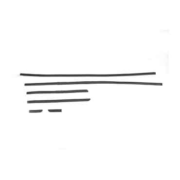 06-024-142.jpg Moldura lateral autoadhesiva para Volkswagen Gol 2000/2002 3 puertas juego fina negra