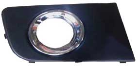 06-028-079.jpg Aro de faro auxiliar para Volkswagen Amarok 2010/2012 cromado derecho