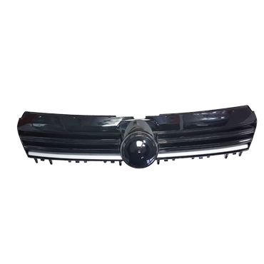 06-031-101.jpg Parrilla para Volkswagen Fox 2015/2019 con 1 vira Plateada