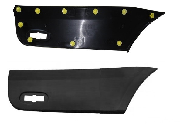 07-024-016.jpg Moldura lateral autoadhesiva para Mercedes-Benz Sprinter 2012/2019 guardabarro trasero posterior 73x20 p/faro izquierda