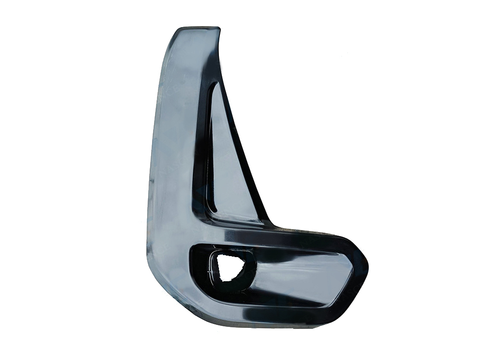 09-028-054.jpg Grilla lateral de paragolpe para Toyota Hilux desde 2021 con aguj negro brillante derecho