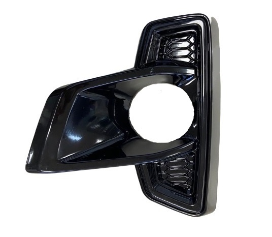 09-028-063.jpg Moldura de paragolpe para Toyota Hilux 2019/2021 con negro brillante izquierdo