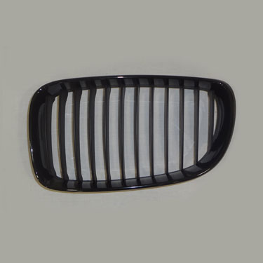 16-031-021.jpg Parrilla para BMW Serie 1 2007/2013 negra marco negro E82 Coupe E88 izquierda
