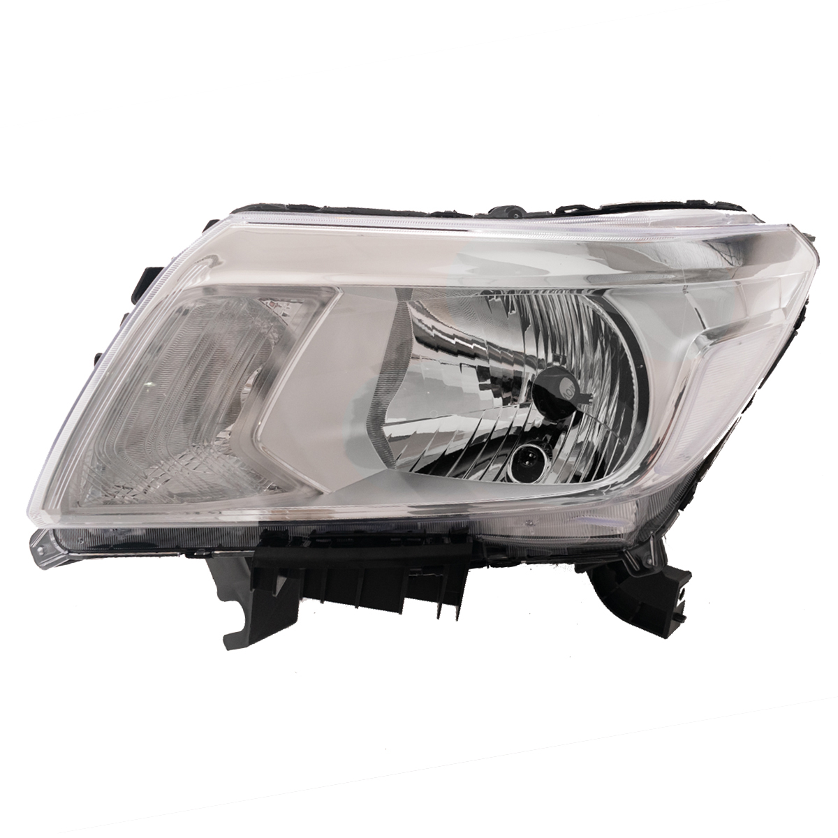 18-026-048.jpg Óptica para Nissan Frontier 2016/2022 izquierda (np300) cromada