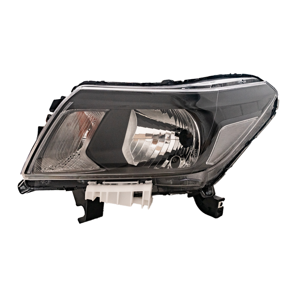 Óptica para Nissan Frontier 2016/2022 izquierda (np300) negra