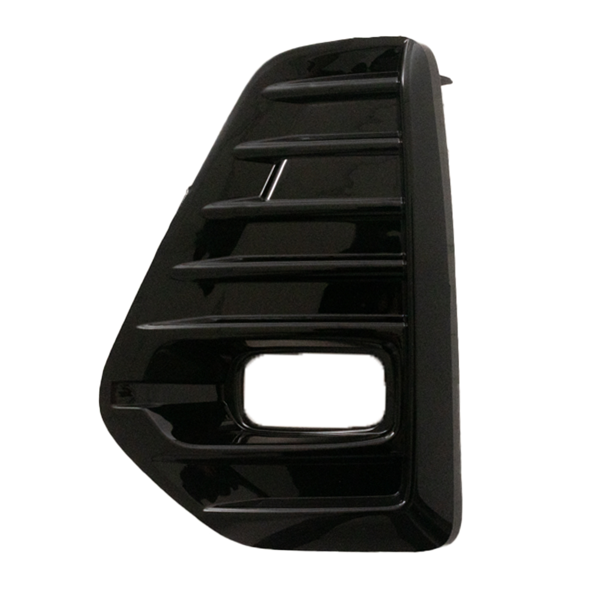 18-028-043.jpg Grilla lateral de paragolpe para Nissan Kicks 2021/2025 auxiliar izquierdo