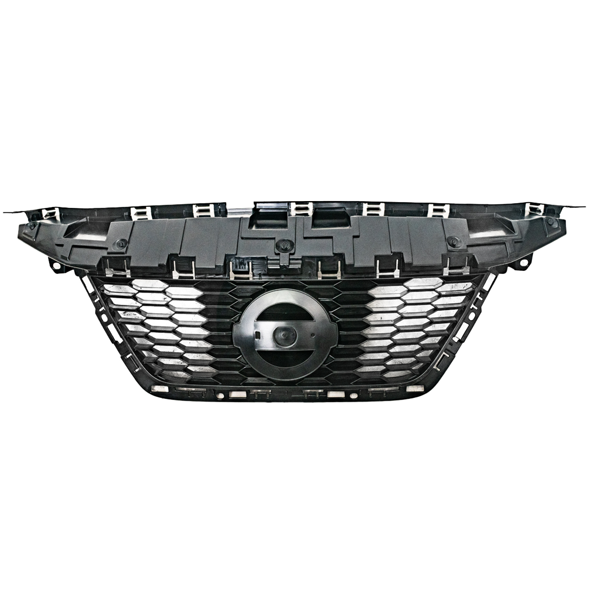 18-031-035.jpg Parrilla para Nissan Versa 20/negra