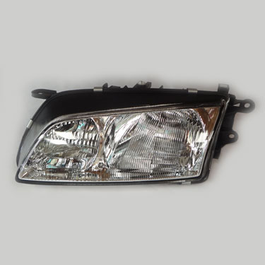 22-026-020.jpg Óptica para Mazda 626 2000/2001 izquierda fondo cromado