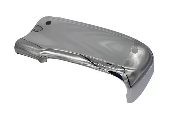 Puntera de paragolpe para Toyota Hilux desde 2016 trasera con sensor cromada derecha